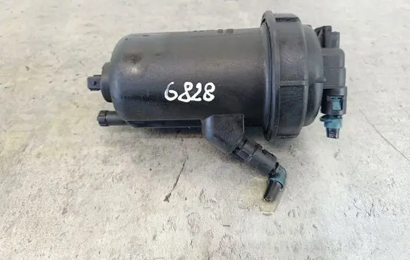 Opel Astra H Fuel filter housing
