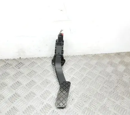 Skoda Octavia Mk3 (5E) Accelerator throttle pedal 5Q2721503D 6PV01062104