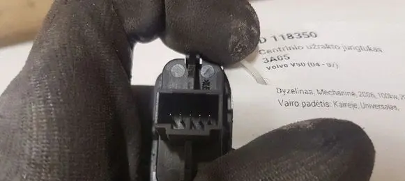 Volvo V50 Central locking switch button 0345150030669958 0345151030669957