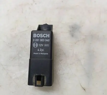 Chrysler Voyager Glow plug pre-heat relay 0281003040