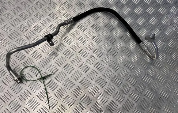 Renault Arkana Air conditioning (A/C) pipe/hose 924905202R