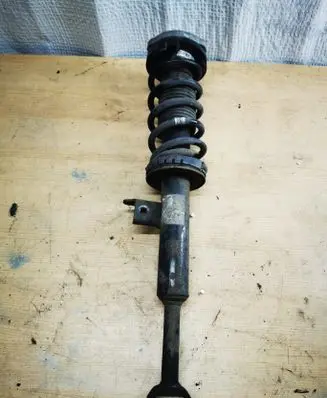 BMW 6 F12 F13 Front shock absorber/damper