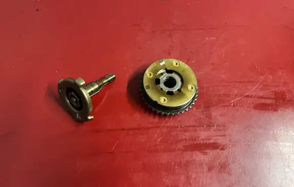 BMW X3 F25 Camshaft pulley/ VANOS 7583818 7598215
