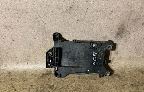 BMW 2 F45 Battery box tray 7641798