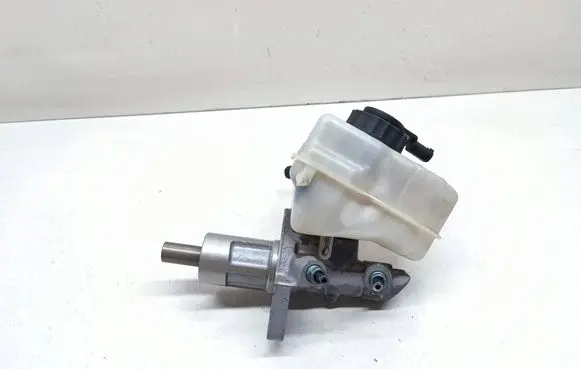 BMW 3 E90 E91 Master brake cylinder 