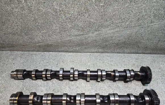 Volkswagen Golf VI Camshaft CBD