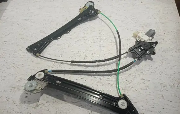 BMW 4 F32 F33 Sliding door window regulator with motor 938585102 201723RH