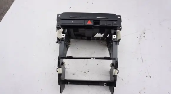 Seat Exeo (3R) Dashboard glove box trim DESKAKONSOLA