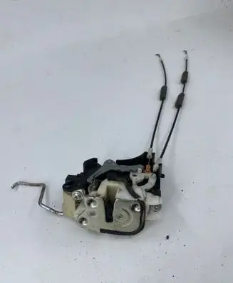 Mitsubishi L200 Front door lock