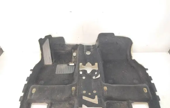 BMW 2 F46 Front floor carpet liner 7306670