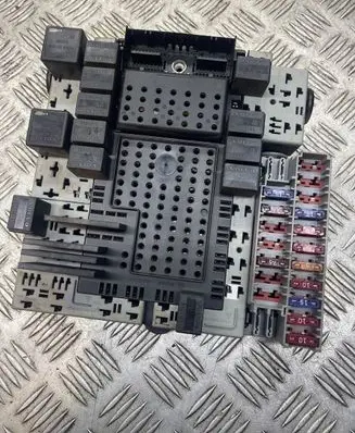 Volvo S60 Fuse module 9162438