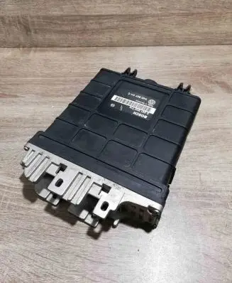 Volkswagen Golf III Engine control unit/module ECU 0261200714 1H0907311C