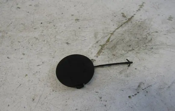 Rear bumper row hook cap/cover
