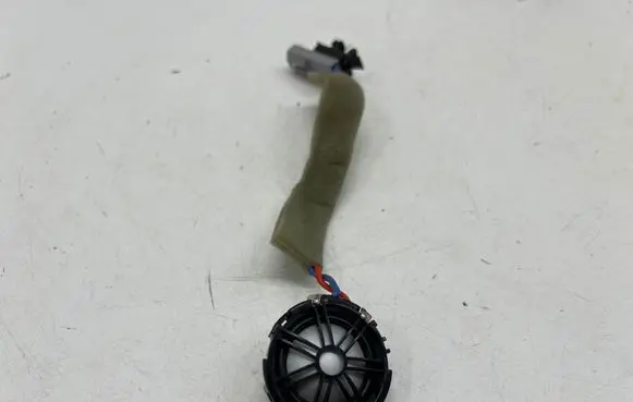 Land Rover Discovery 5 Front door high frequency speaker BJ3218808AC 16112 43410786425102