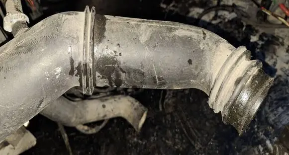 Volvo S60 Air intake hose/pipe 