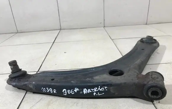 Jeep Patriot Front lower control arm/wishbone