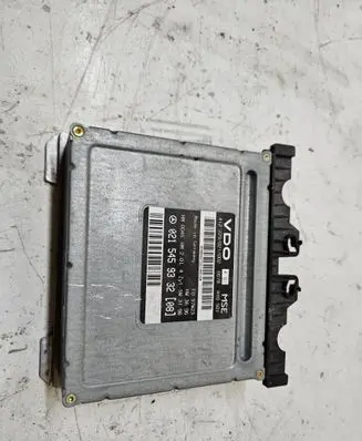 Mercedes-Benz E W210 Engine control unit/module 0215459332 412229