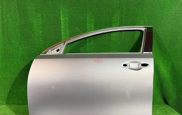 KIA Ceed Front door