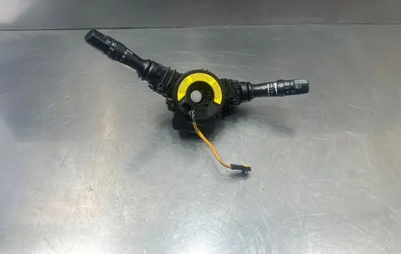 Hyundai ix20 Wiper turn signal indicator stalk/switch 934202k560 934101m530 M30B008008