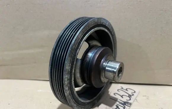 Mini One - Cooper Coupe R56 Crankshaft pulley V763855102