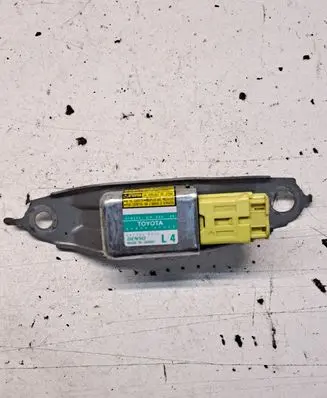 Toyota Prius (XW20) Airbag deployment crash/impact sensor 8983447020