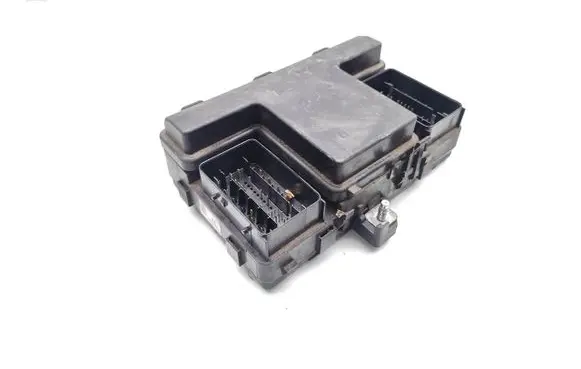 Ford Mondeo MK V Fuse module FG9T14A067EE