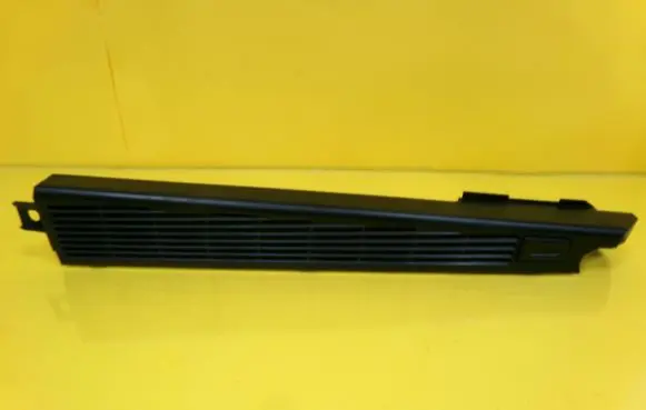 BMW 5 E39 Trunk grilles 8185227
