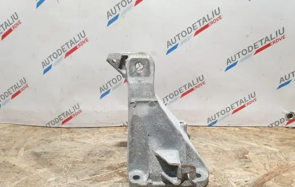 BMW X1 E84 Engine mounting bracket 6781916 22116781916