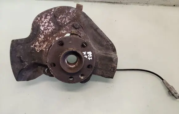 Peugeot 807 Front wheel hub 