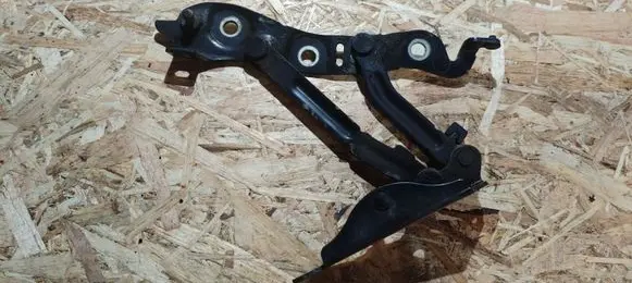 Volvo S60 Tailgate/trunk/boot hinge