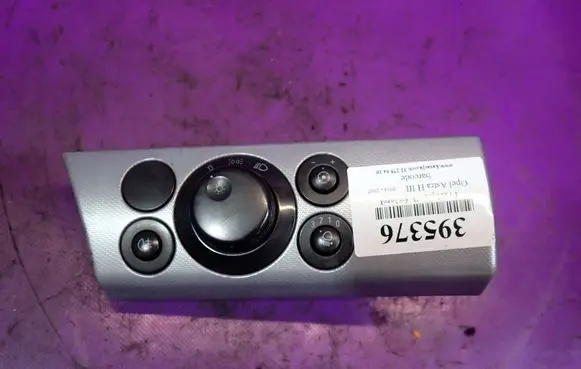 Opel Astra H Light switch