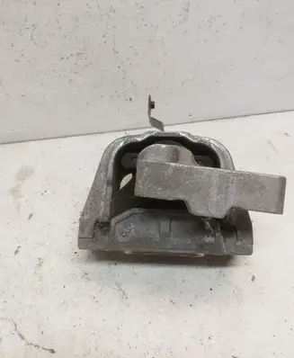 Volkswagen Golf Plus Engine mount bracket 1K0199262AS