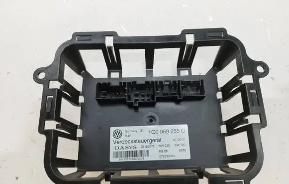 Volkswagen Eos Engine control unit/module 1Q0959255C 072330012 9212237L