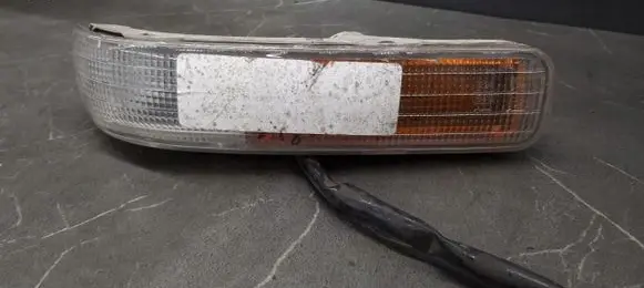 Subaru Legacy Front indicator light
