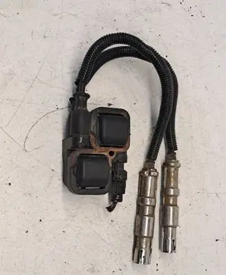 Mercedes-Benz B W245 High voltage ignition coil A0001587803 0221503035