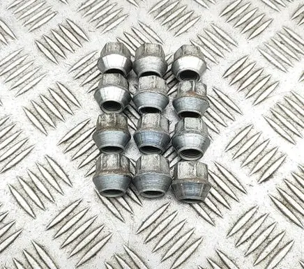 Tesla Model S Nuts/bolts 102700200B