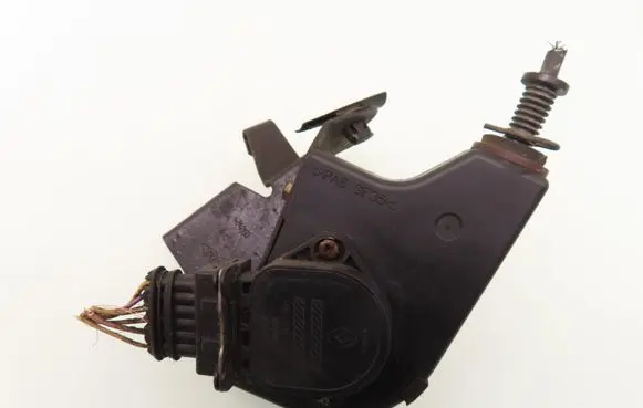 Renault Thalia I Accelerator throttle pedal 8200139460