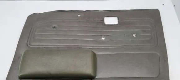 BMW 5 E28 Front door card panel trim