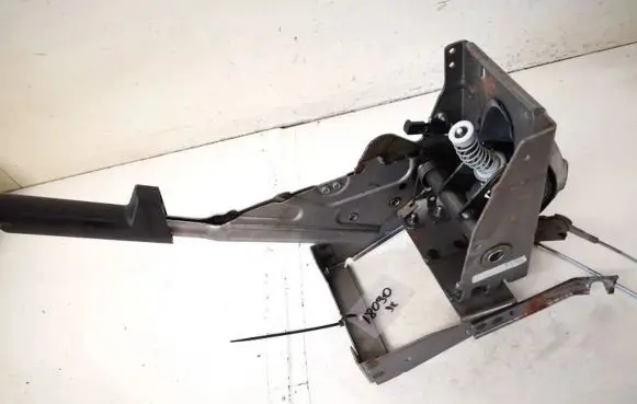 Handbrake/parking brake lever assembly
