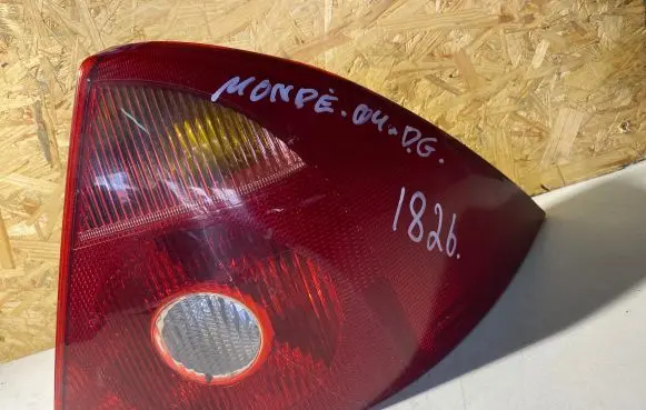 Ford Mondeo Mk III Rear/tail lights 1S7113404A