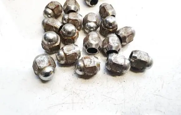 Subaru Legacy Nuts/bolts 