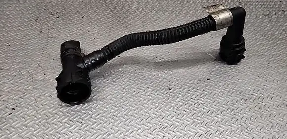 Opel Insignia A Engine coolant pipe/hose 55566096