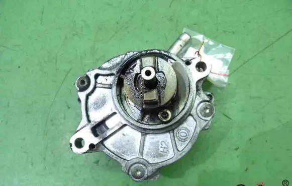 Mercedes-Benz S W220 Vacuum pump IMPRK591253