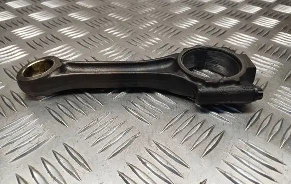Volkswagen PASSAT B7 Connecting rod/conrod 03LA