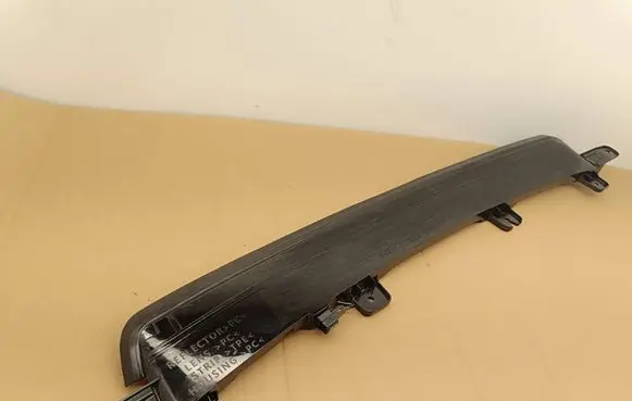 KIA EV6 Third/center stoplight 92700CV0