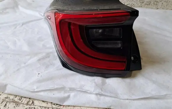 Toyota Yaris XP210 Rear/tail lights