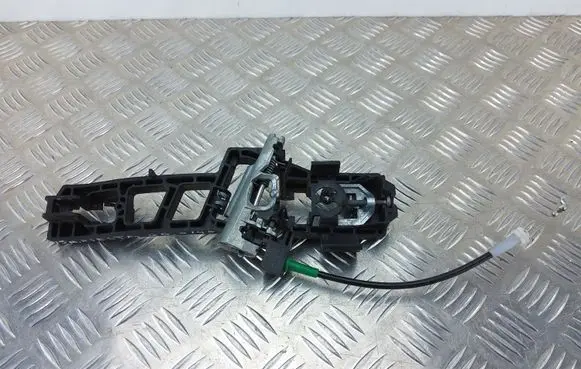 Rear door exterior handle/bracket