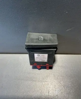 Volkswagen PASSAT B5.5 ESP (stability program) switch 3B0927134A