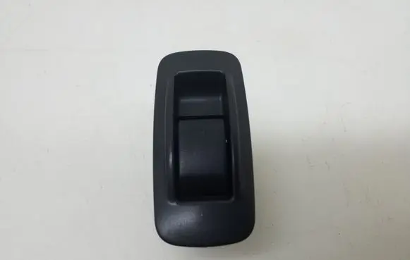 Toyota Corolla Verso AR10 Electric window control switch 848010F030