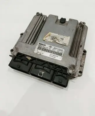 Opel Movano B Engine control unit/module 237102265R 1039S68024 0281030576
